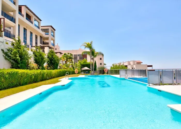 Mediterranean Swing - Acosta 4, Padierna * Естепона