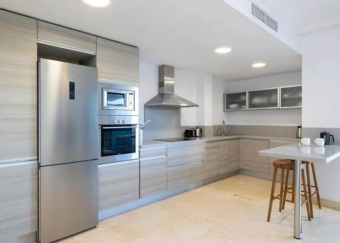 Mediterranean Swing - Acosta 4, Padierna * Estepona