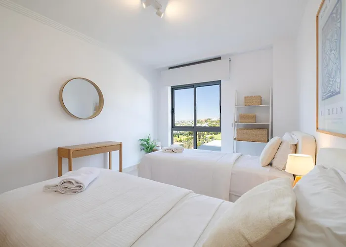 Mediterranean Swing - Acosta 4, Padierna Apartamento