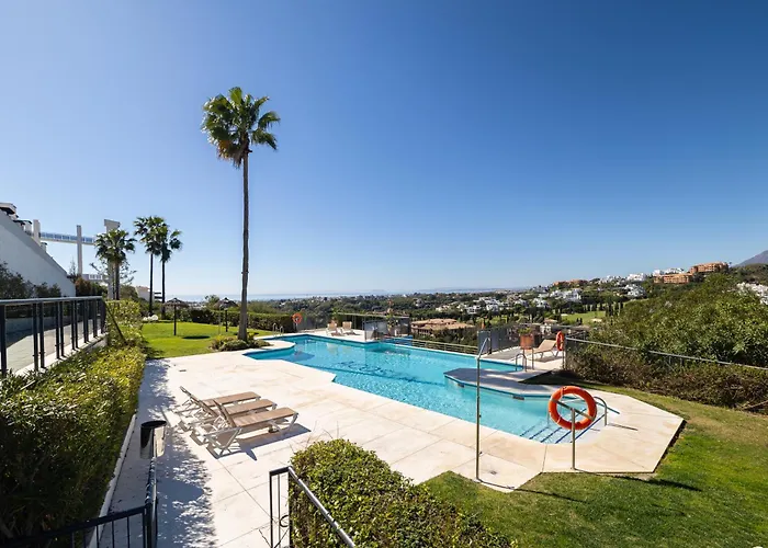 Mediterranean Swing - Acosta 4, Padierna * Estepona