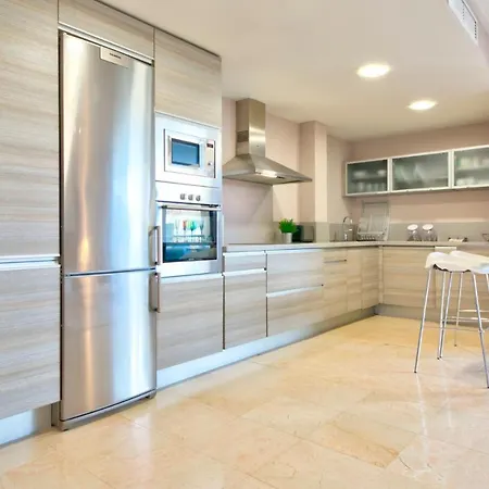 Mediterranean Swing - Acosta 4, Padierna Apartment *