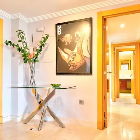 Mediterranean Swing - Acosta 4, Padierna Apartment *